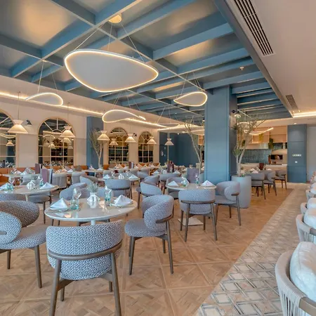 Üdülőközpont Fame Lara & Antalya